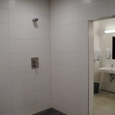03 Duschen Turnsaal